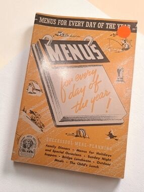 Vintage 1941 Cookbook 'Menus for Every Day of the Year' 48 Pages 8.75" x 6.5"